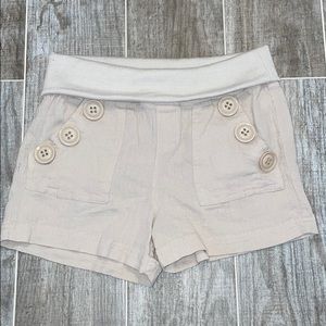 grass collection cream/tan shorts size: s